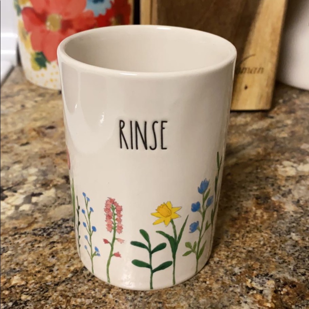 Rae Dunn Floral Rinse Holder